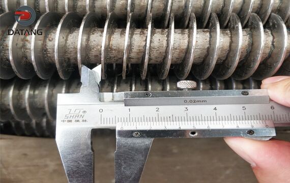 High frequency welded spiral fin tube fins spacing detection