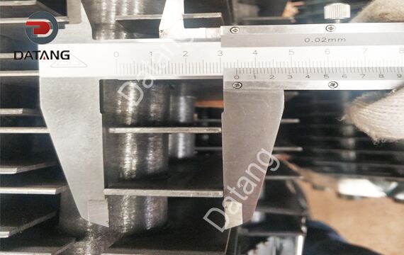 Single fin height detection of H-type finned tube