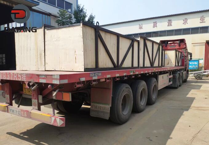 The container truck fully loaded with serrated finned tubes customized for our Turkish client has officially departed Serrated fin tube bulk loading and packaging for Turkey project
