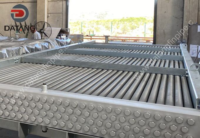 Fin tube bundle installed in air cooled heat exchanger